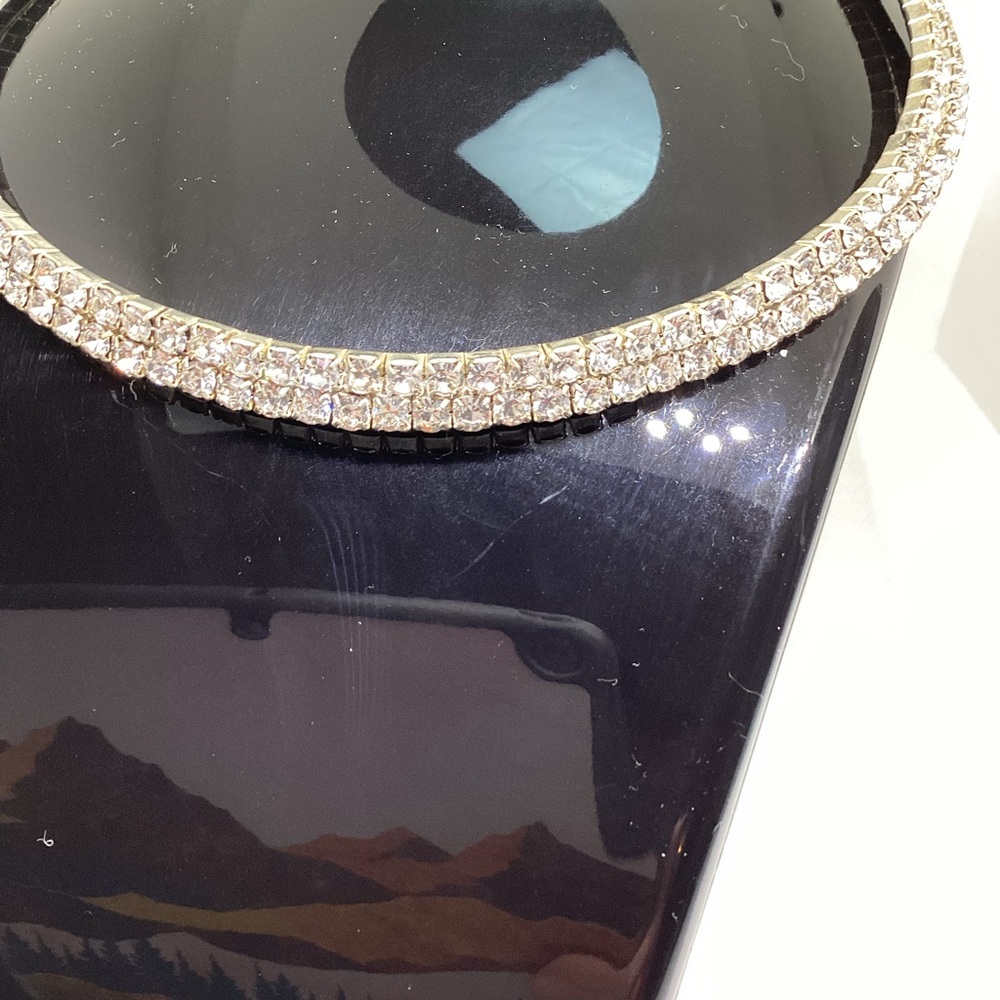 Silver tone Rhinestone Necklace - Picture 4 of 8